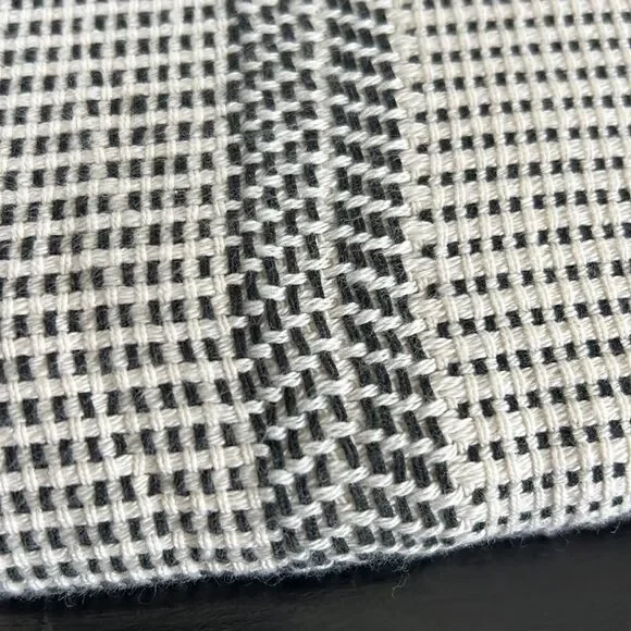 THE BARINE THROW